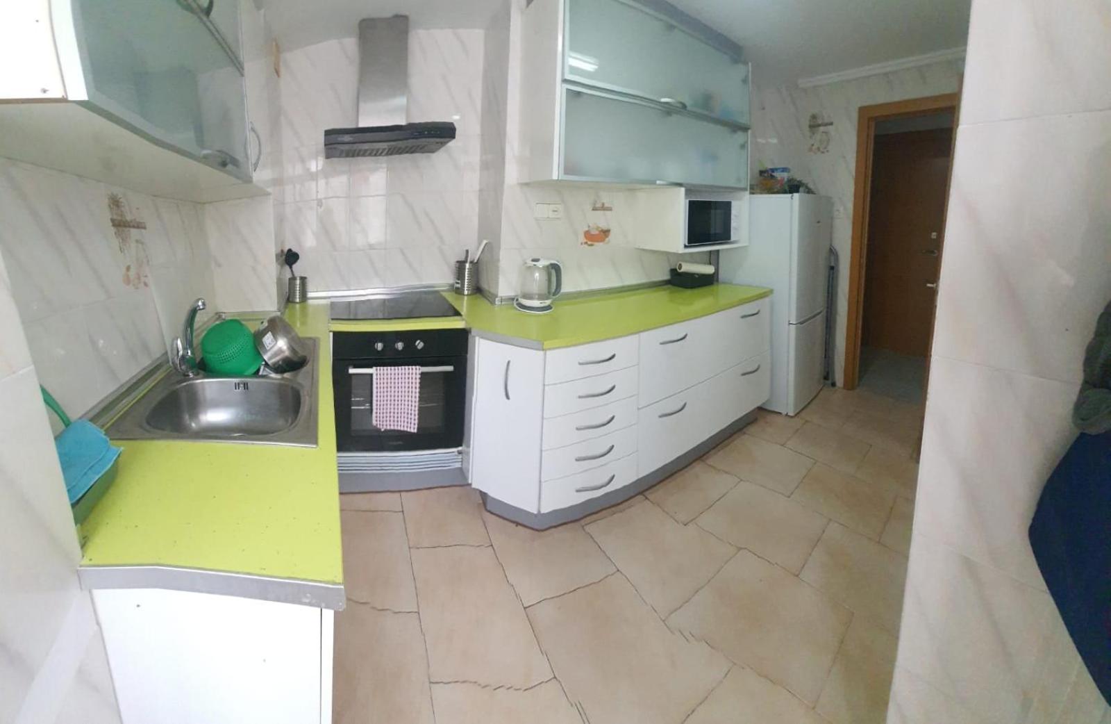 Habitacion Matrimonio Tranquila En Vivienda Compartida Valencia Bagian luar foto